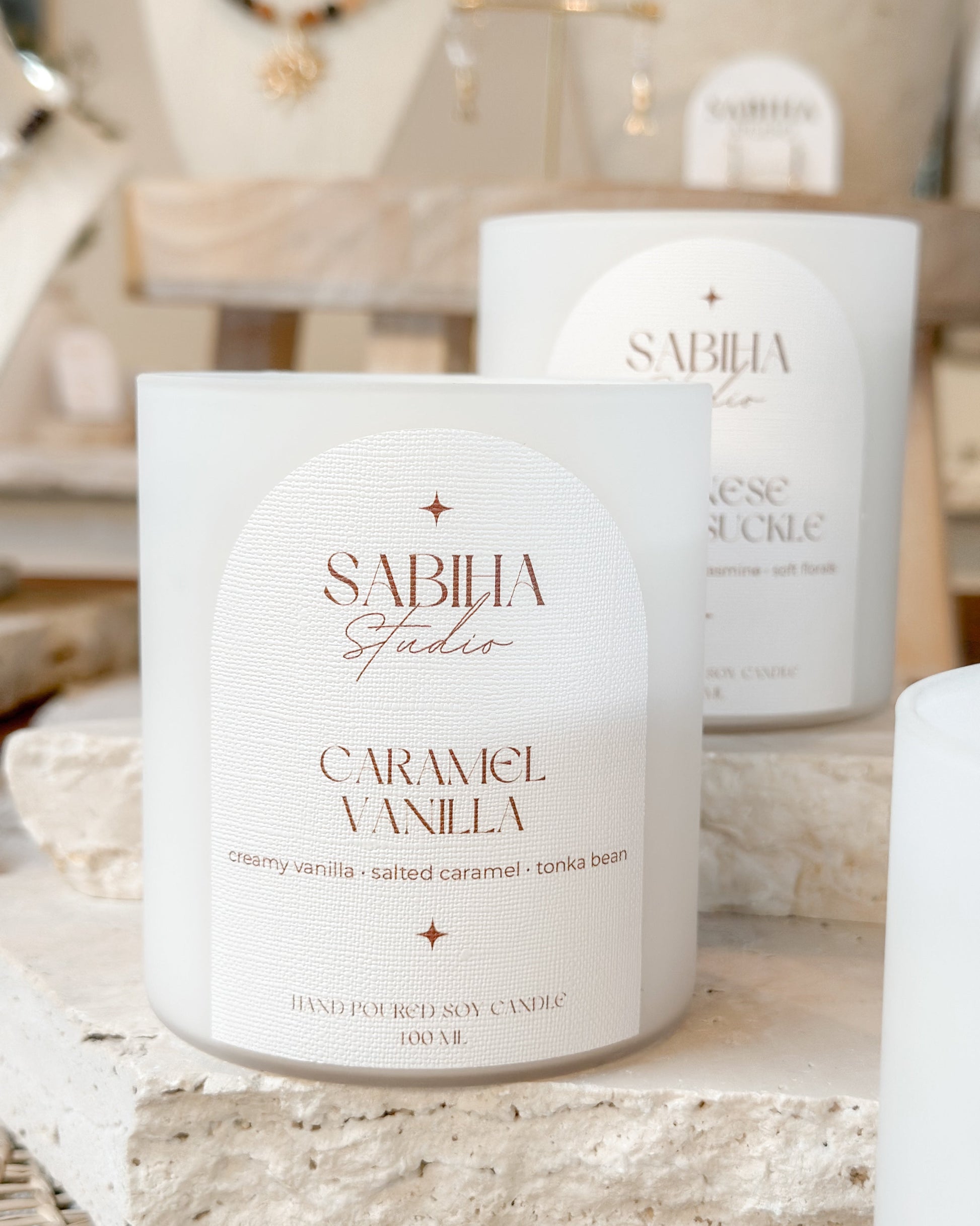 Caramel Vanilla 400ml hand poured soy candle by Sabiha Studio
